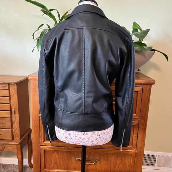 Elizabeth and James Vegan-Leather Jacket - Picture 4 of 8